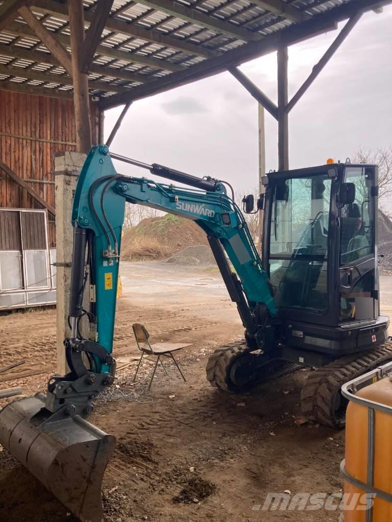 Sunward SWE 25 UF 小型挖掘机