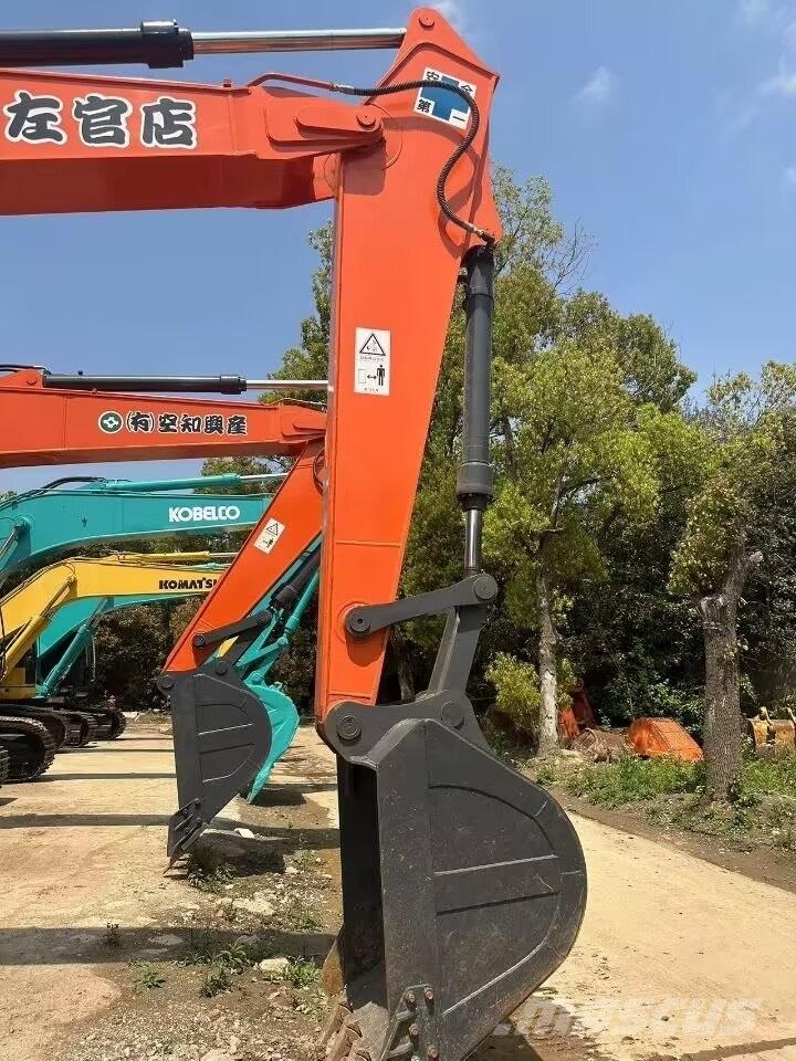 Hitachi EX 200-1 履带挖掘机