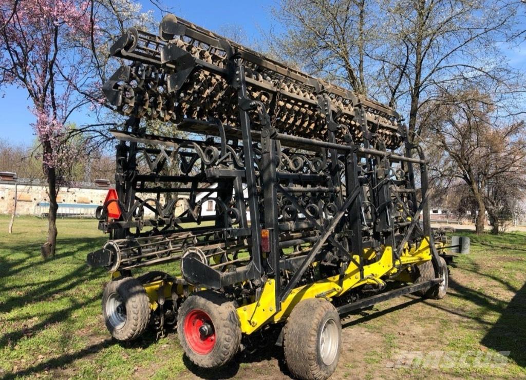 Bednar Swifter 12000 耙地机