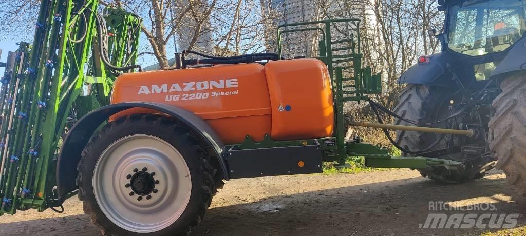 Amazone UG 2200 牵引式喷雾机