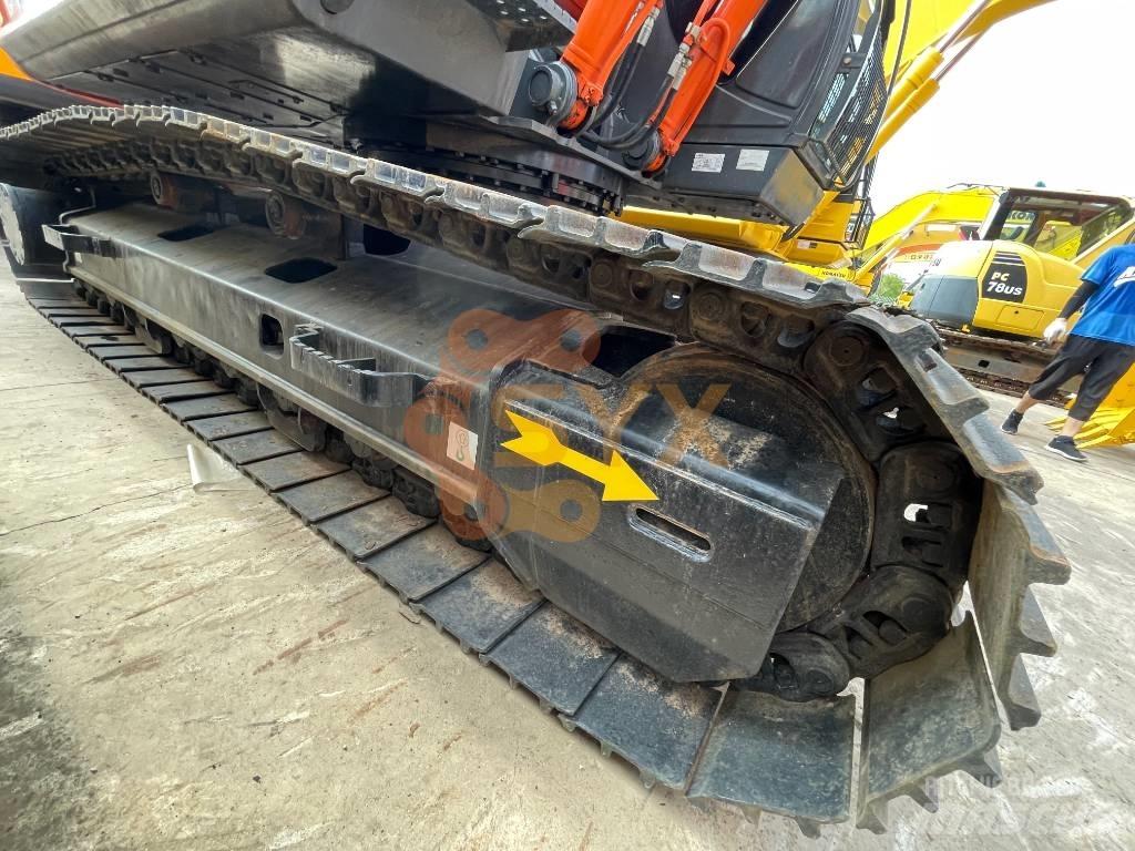 Hitachi ZX 240 履带挖掘机