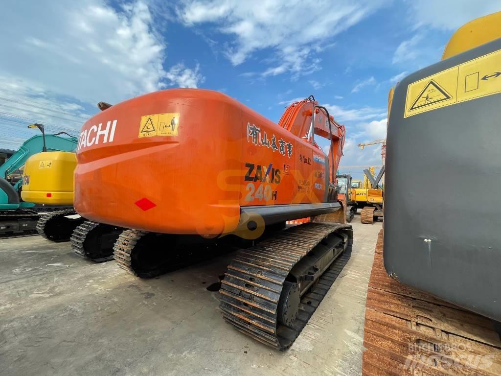 Hitachi ZX 240 履带挖掘机