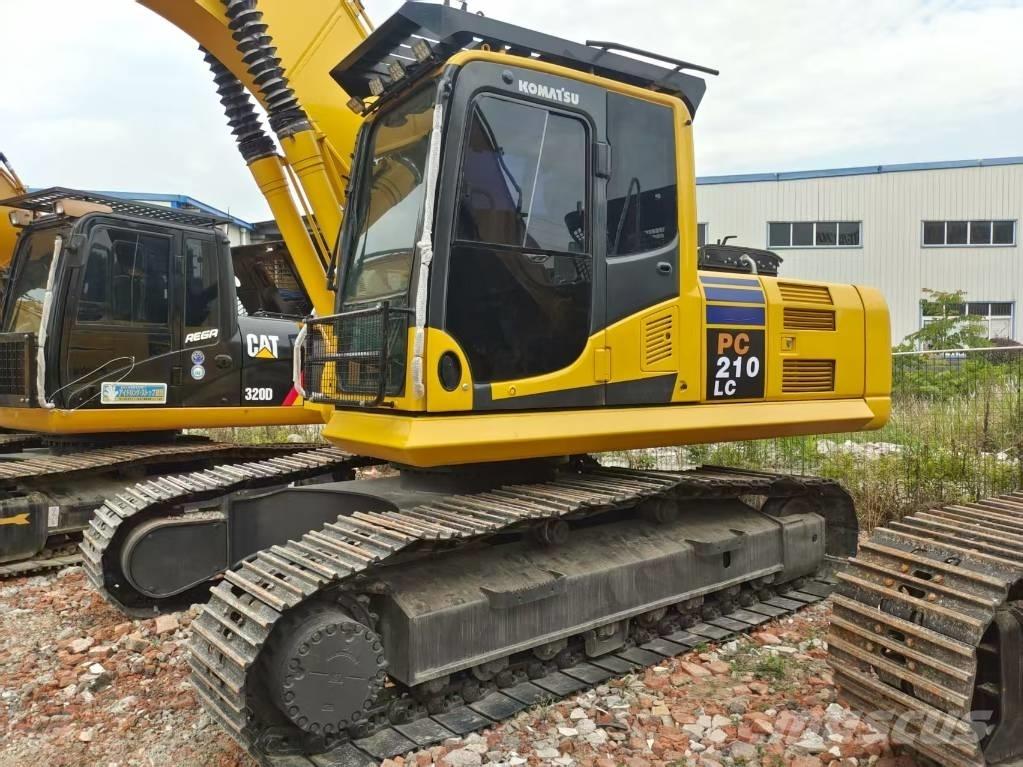 Komatsu PC 210 履带挖掘机