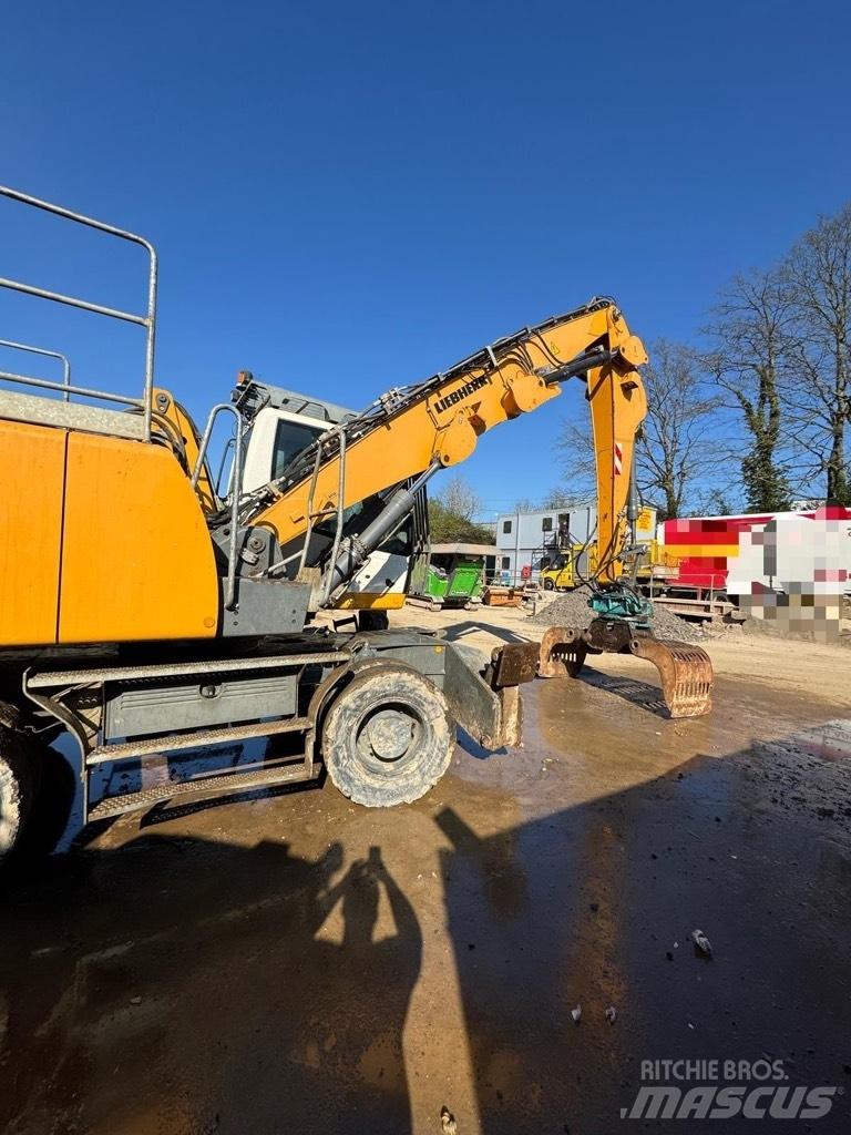 Liebherr LH 22 M 工业挖掘机