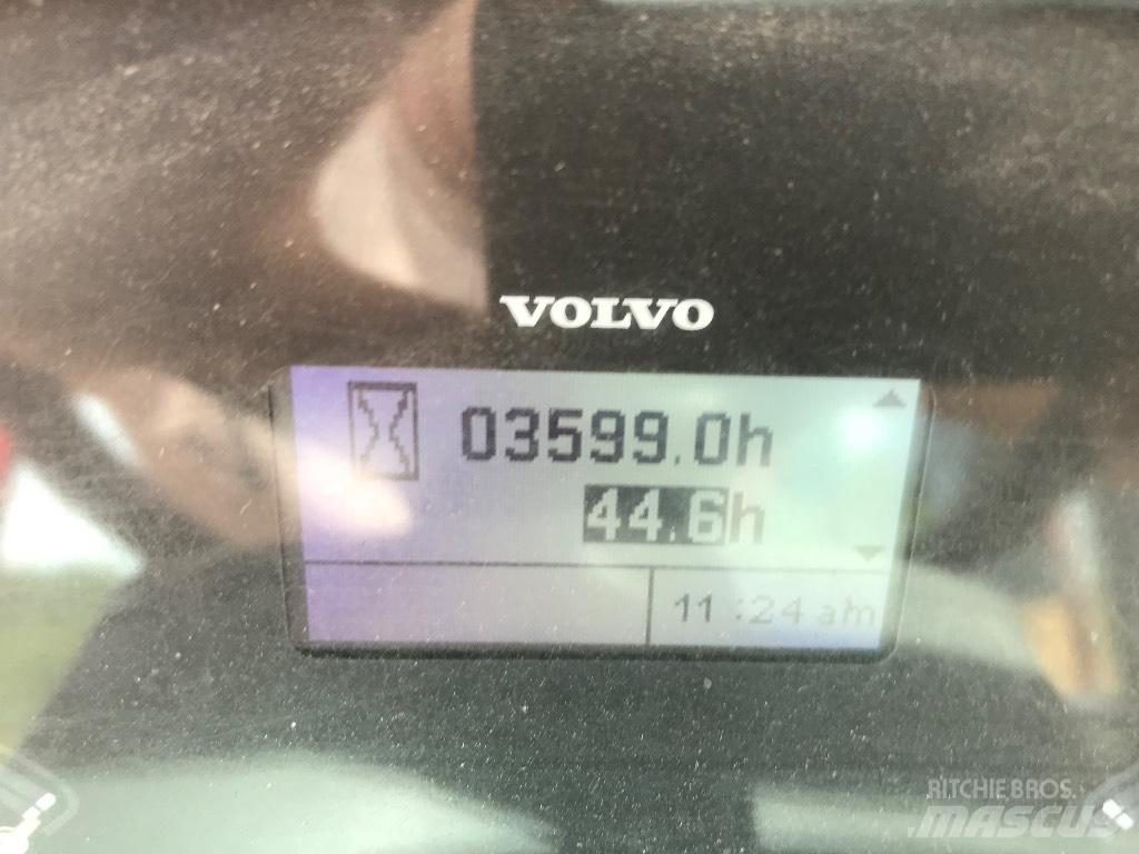 Volvo L 30 G 轮式装载机