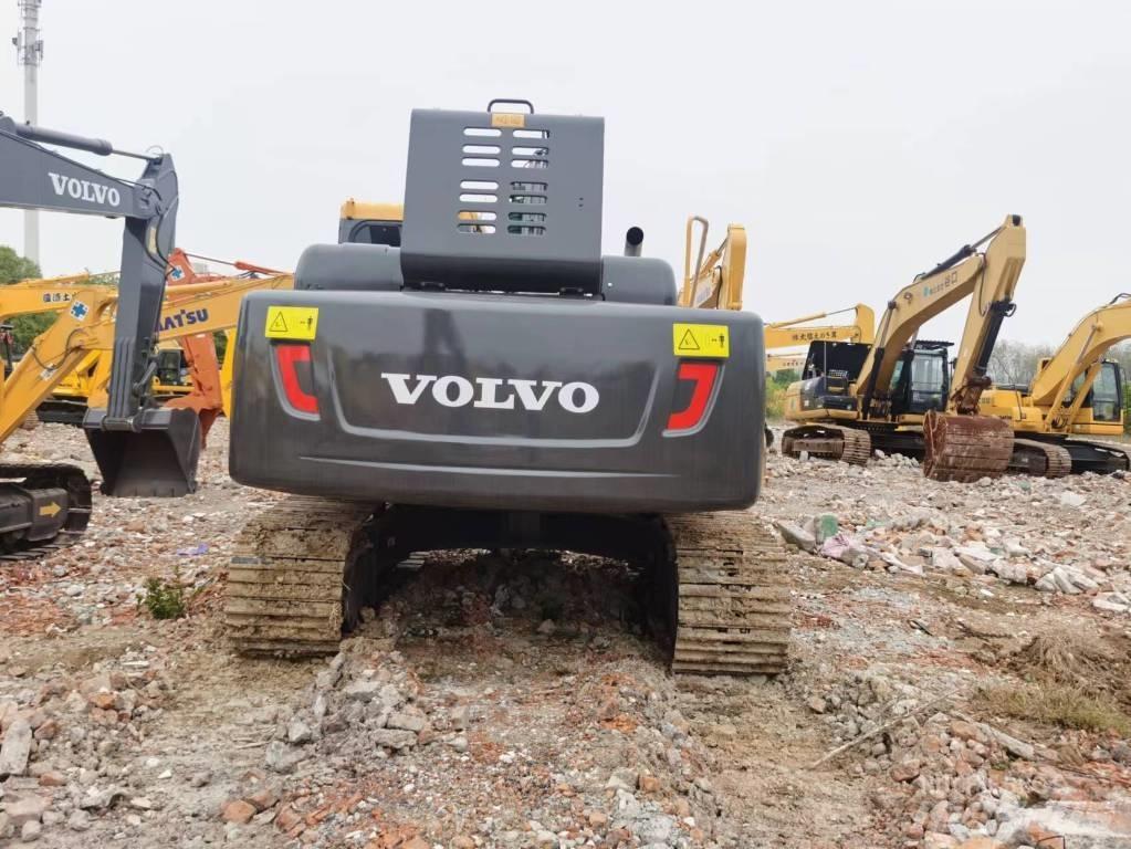 Volvo EC210D 履带挖掘机