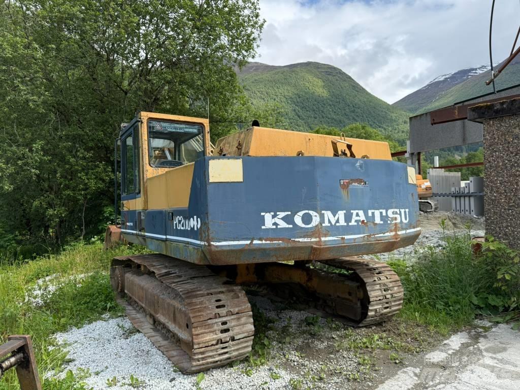 Komatsu PC 200-3 履带挖掘机