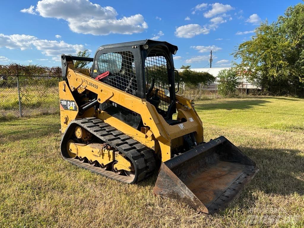 CAT 259 D 滑移装载机