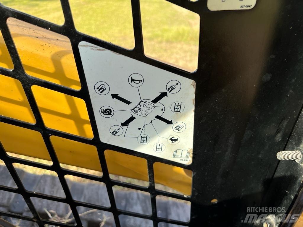 CAT 259 D 滑移装载机