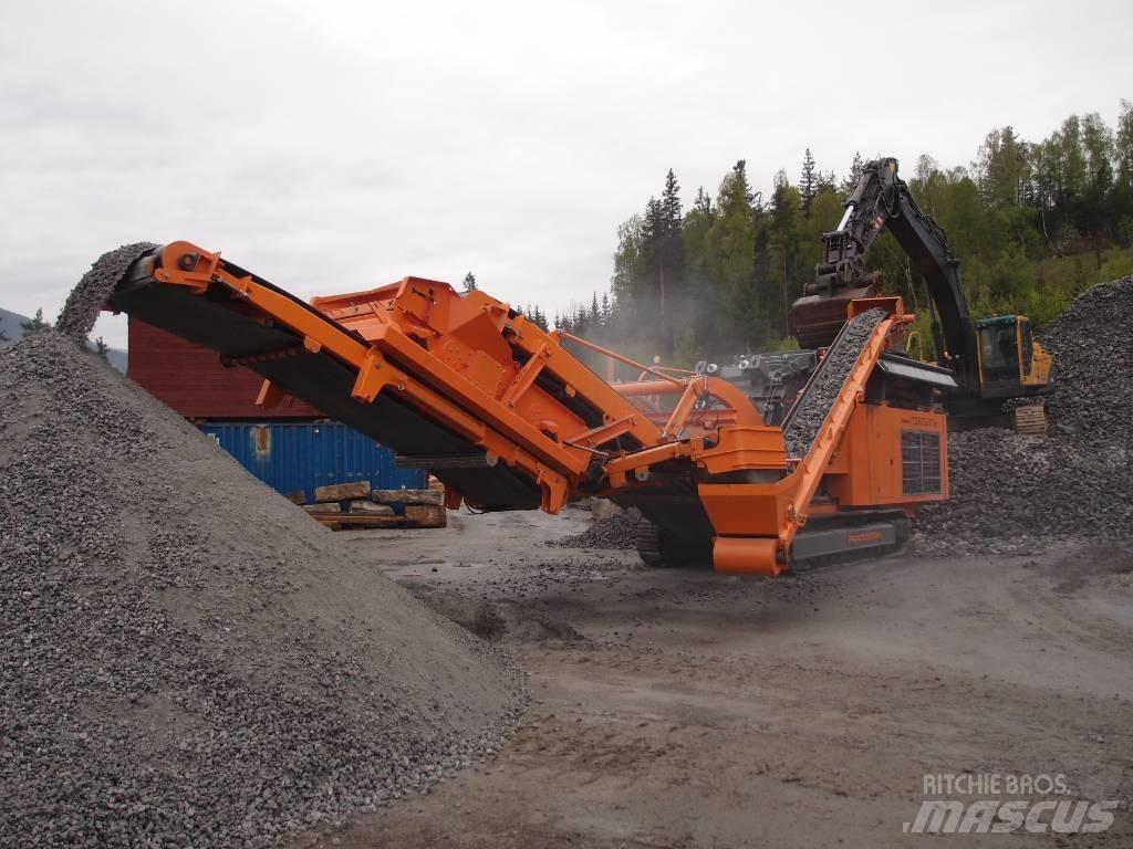 Rockster R900 移动式破碎机