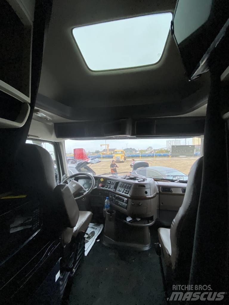 Volvo VLN 670 牵引车