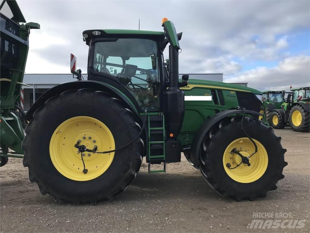 John Deere 6R 250 拖拉机/农用车