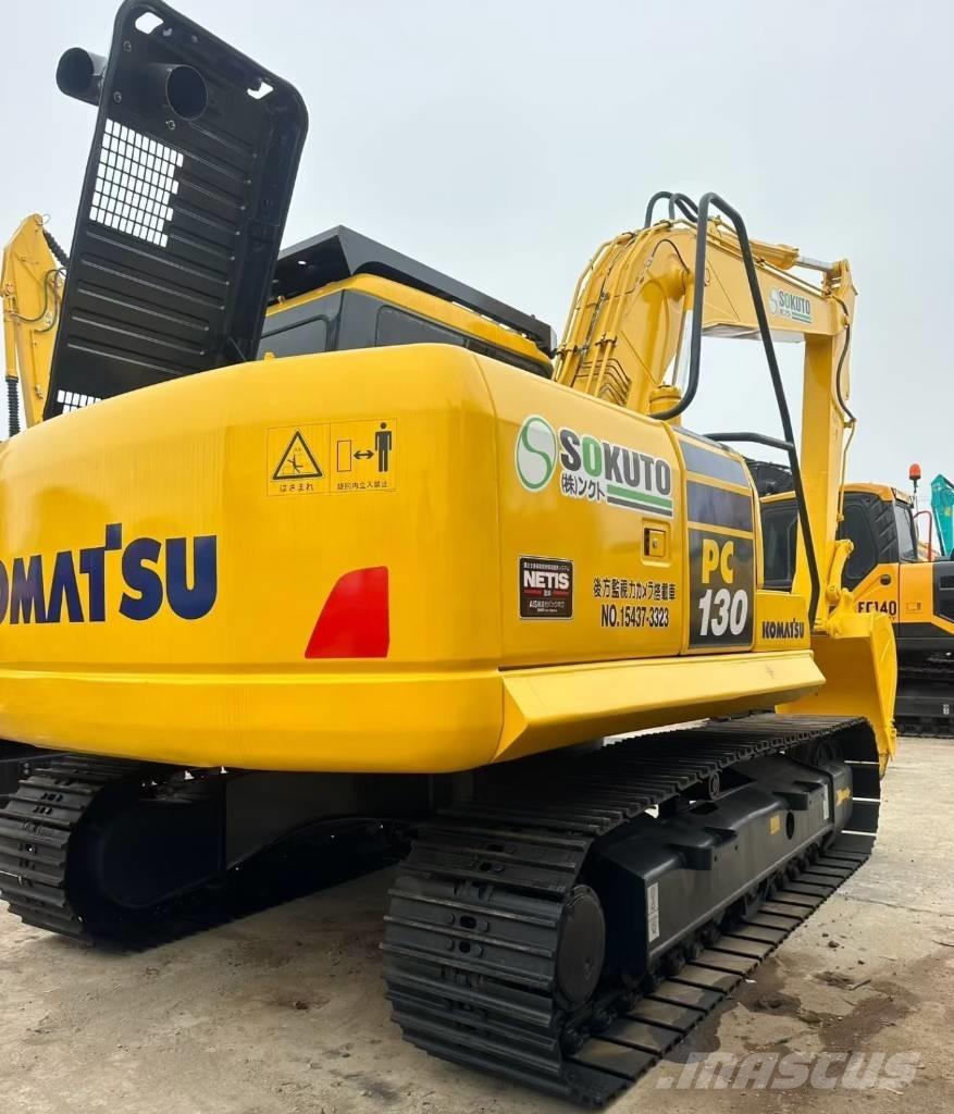 Komatsu 130 履带挖掘机