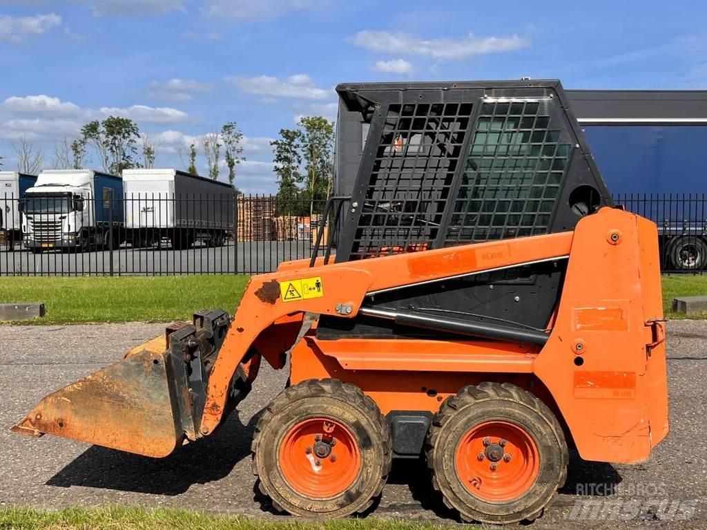Bobcat S70 滑移装载机
