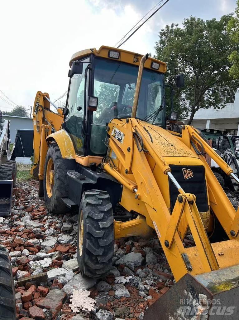 JCB 3 CX 反铲装载机