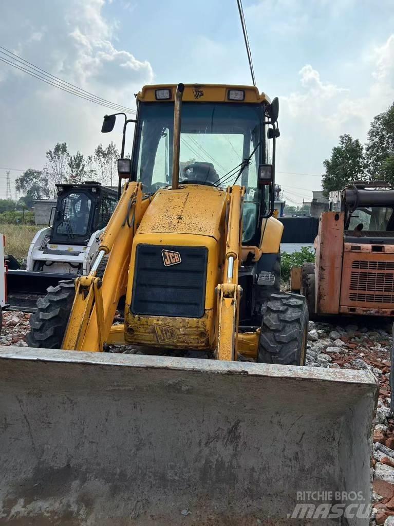 JCB 3 CX 反铲装载机