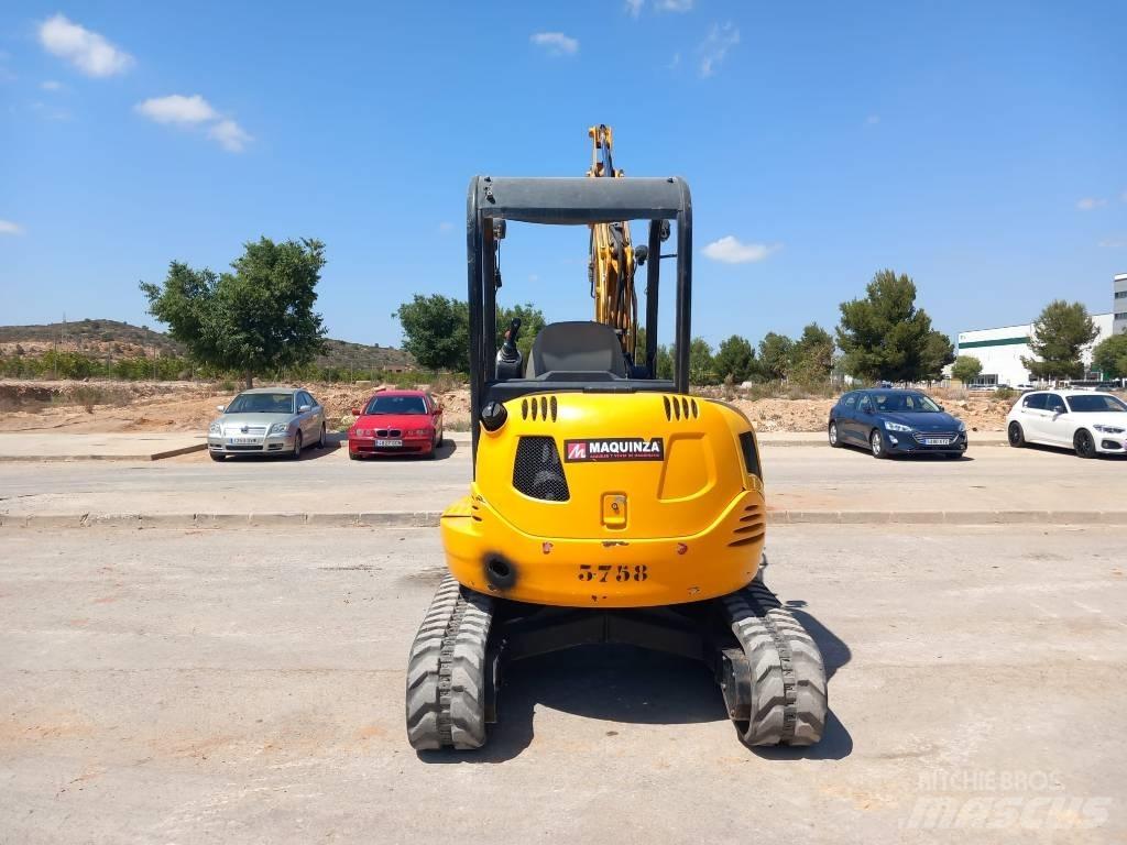 JCB 8030 ZTS 小型挖掘机