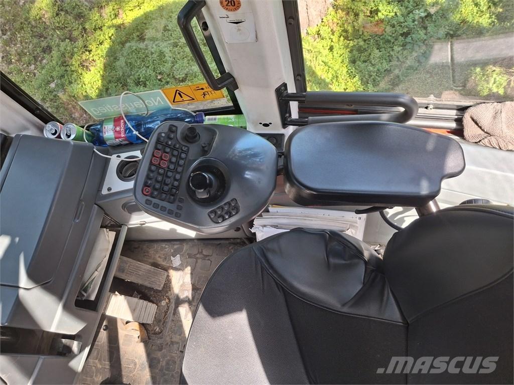 Komatsu 845 集运机