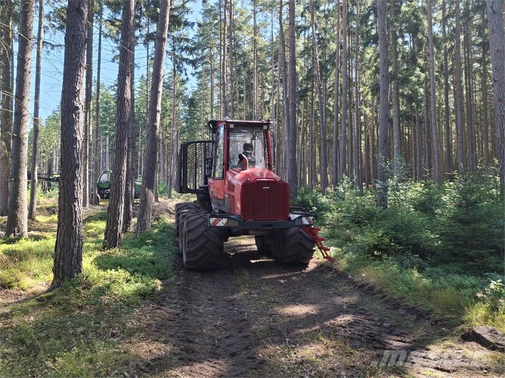 Komatsu 845 集运机
