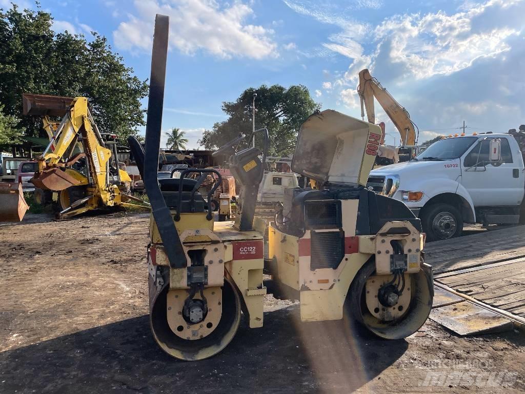 Dynapac CC 122 双轮压路机