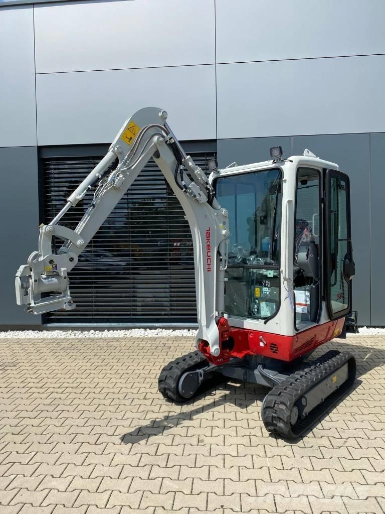 Takeuchi TB 320 小型挖掘机
