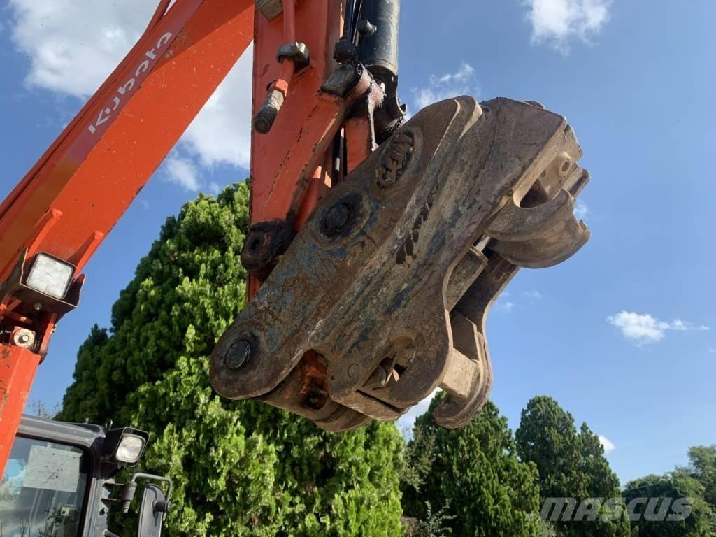 Kubota U 48-4 小型挖掘机
