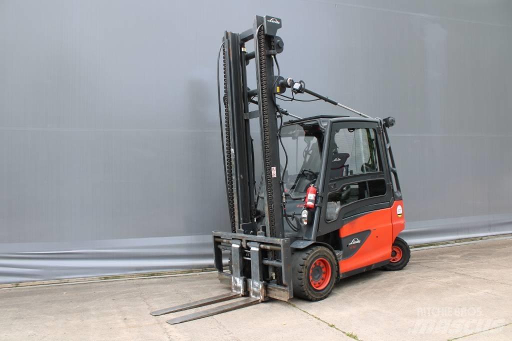 Linde E50HL-01 电动叉车