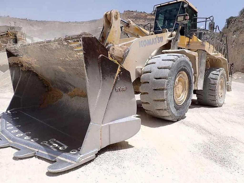 Komatsu WA600-8EO 轮式装载机