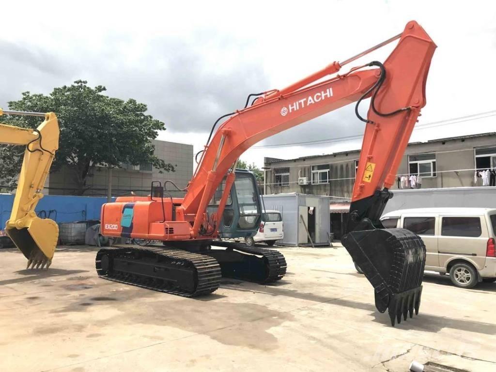 Hitachi EX200 履带挖掘机
