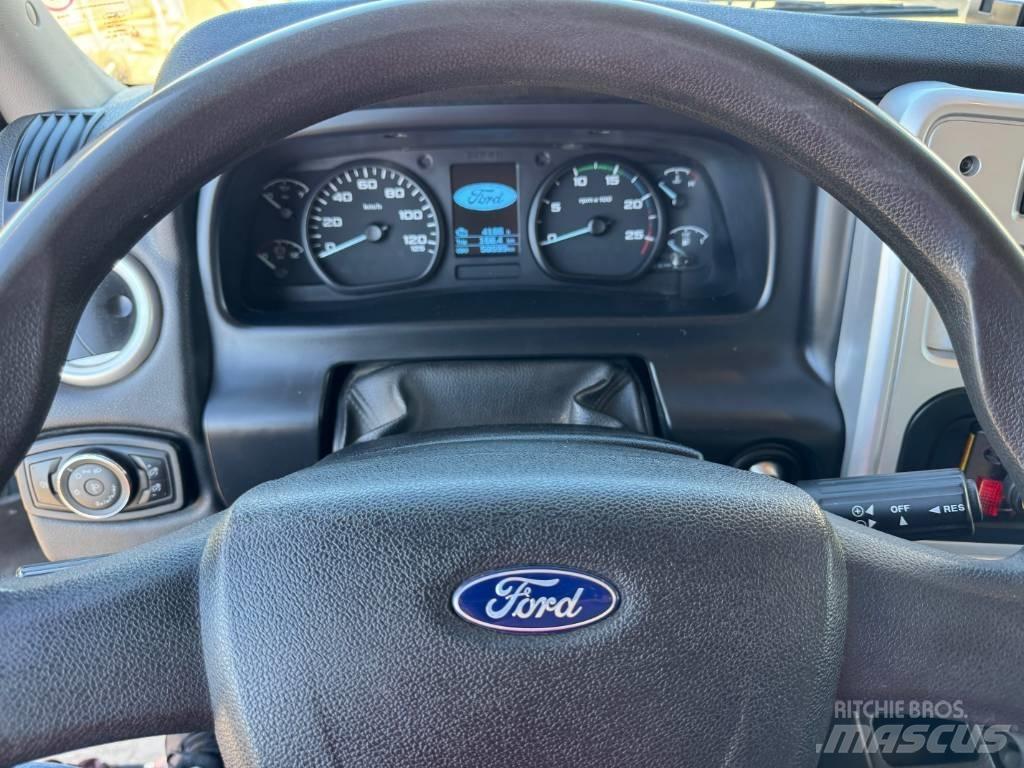 Ford Cargo 自卸式货车