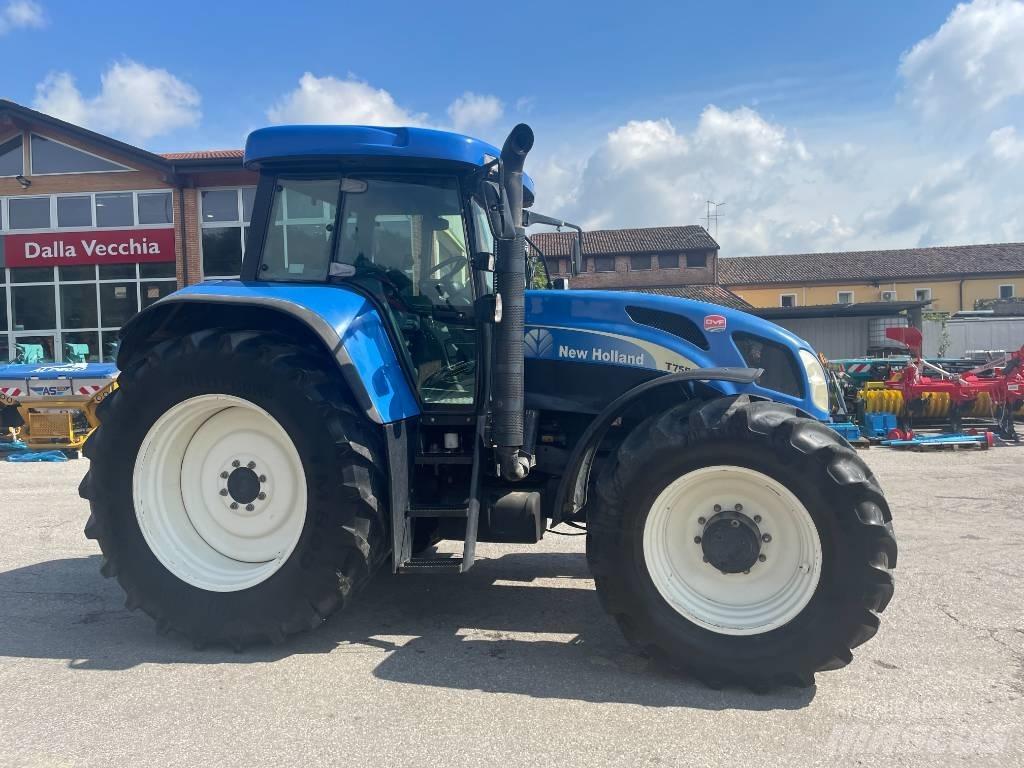 New Holland T 7550 拖拉机/农用车