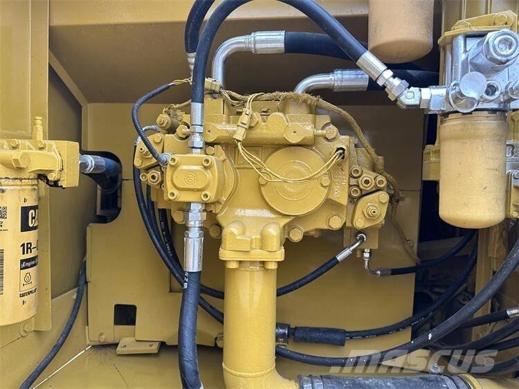 CAT 326D 履带挖掘机