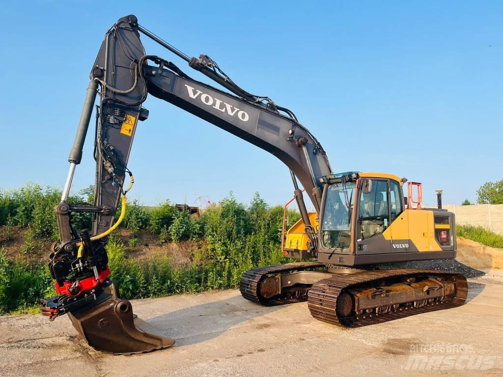 Volvo EC 220 履带挖掘机