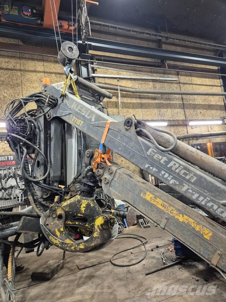 Kesla 2110T 木材起重机