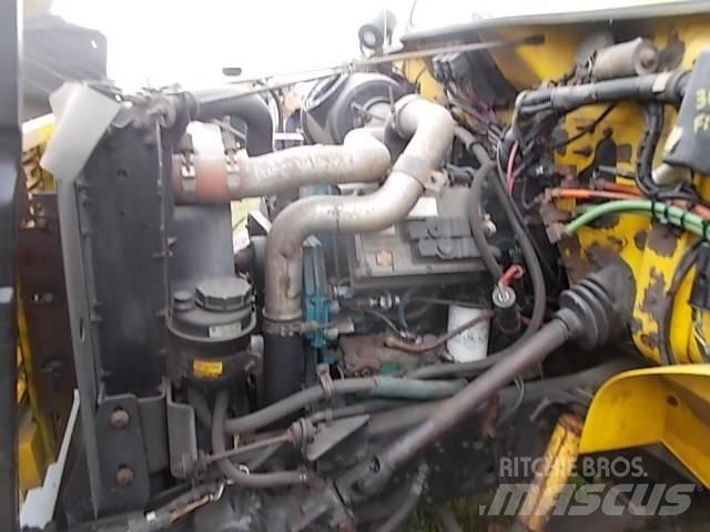 International 4900 起重车