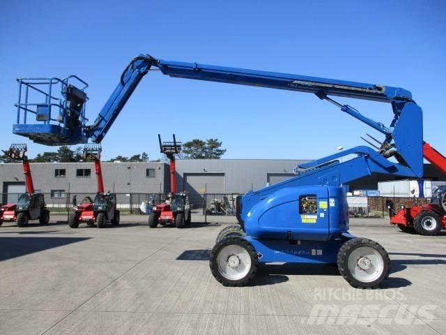 JLG 600 AJ (253) 自走式伸缩臂升降机