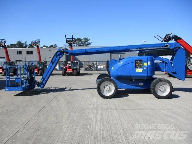 JLG 600 AJ (253) 自走式伸缩臂升降机