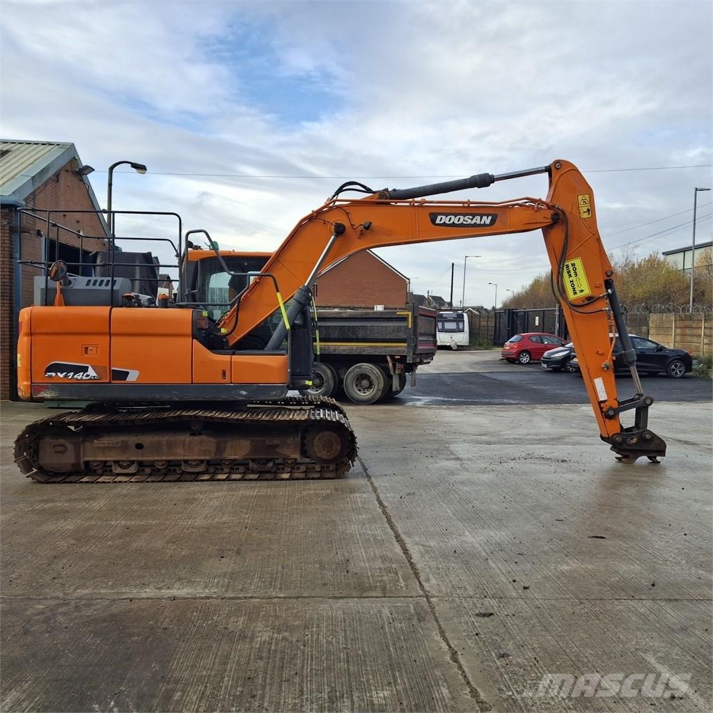 Doosan DX140LC 履带挖掘机