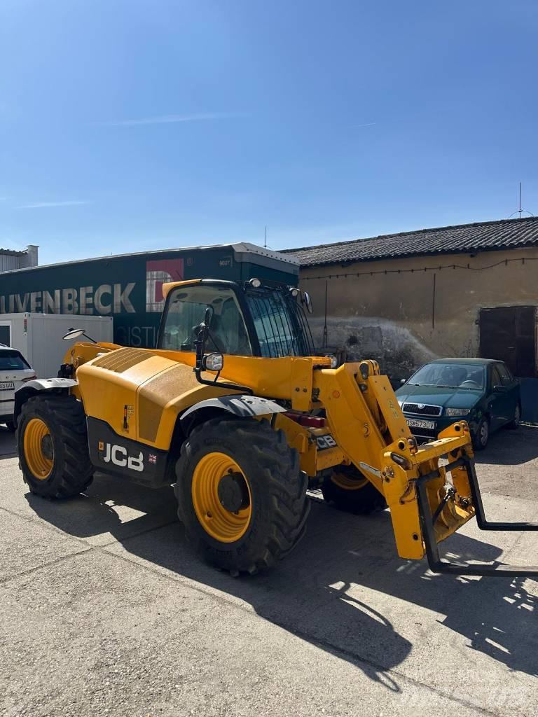 JCB 531-70 伸缩臂叉装车|叉装车