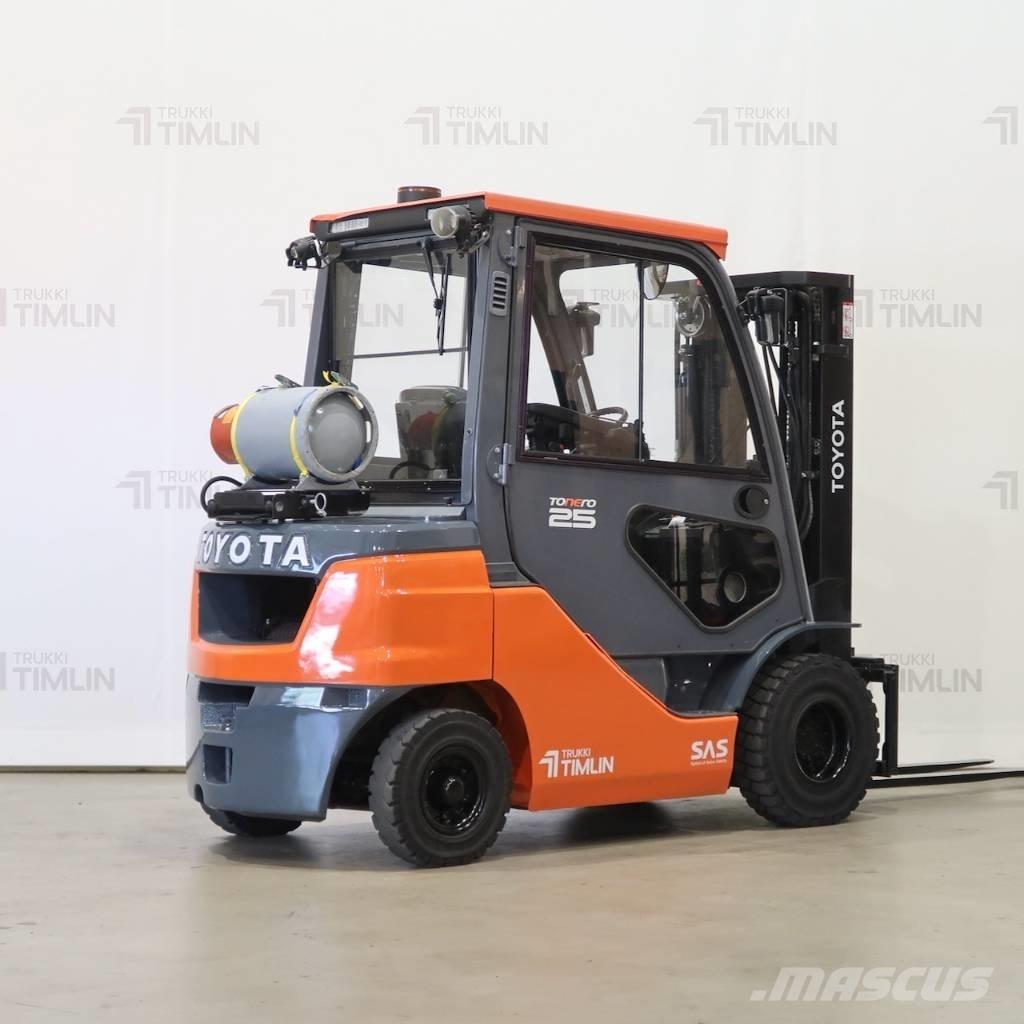 Toyota 02-8FGF25 天然气叉车