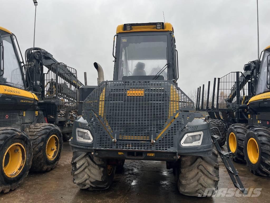 Ponsse Fox 收割机