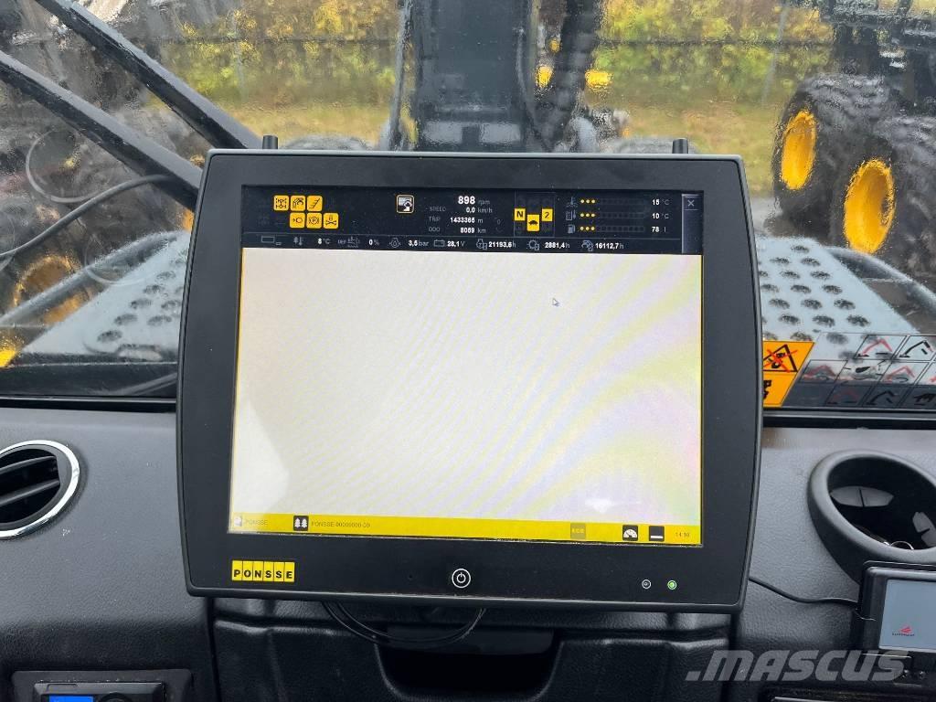 Ponsse Fox 收割机