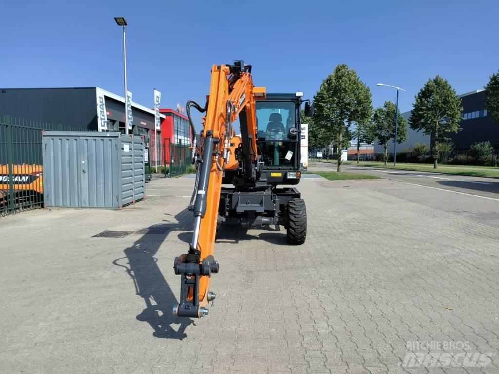 Develon DX57W-7 小型挖掘机