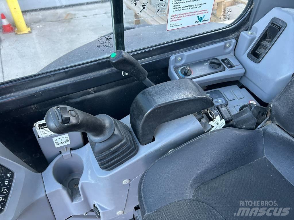 Kubota U 36-4 小型挖掘机