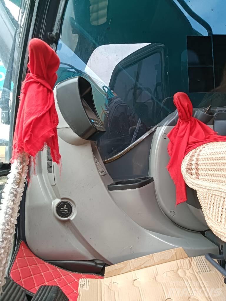 Kobelco SK 200D 中型挖掘机