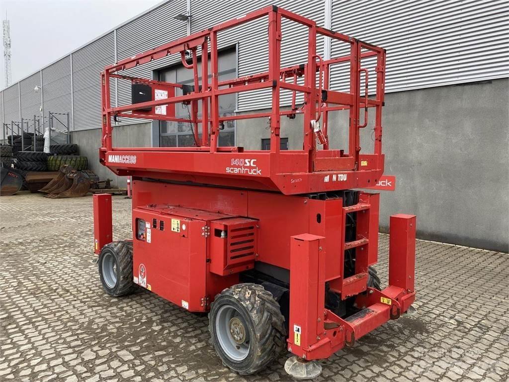 Manitou 140SC 剪叉式升降机
