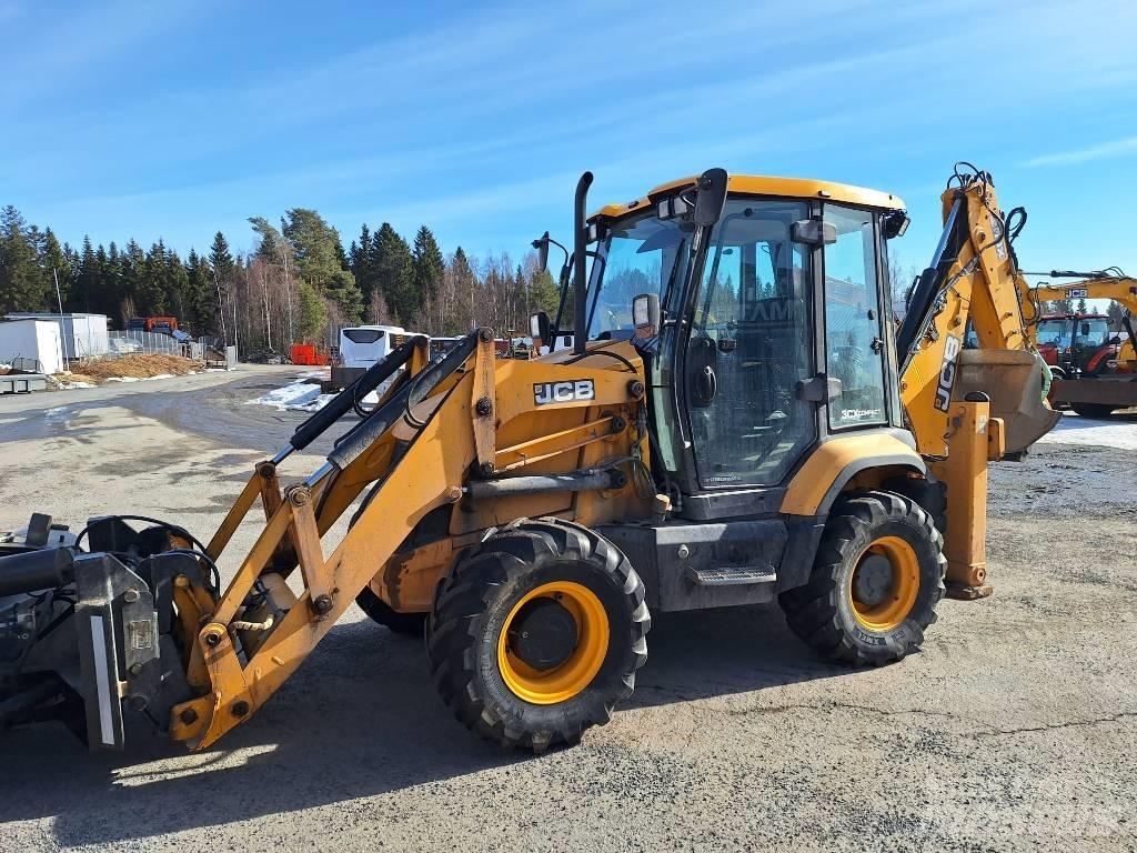 JCB 3 CXE Compact 反铲装载机