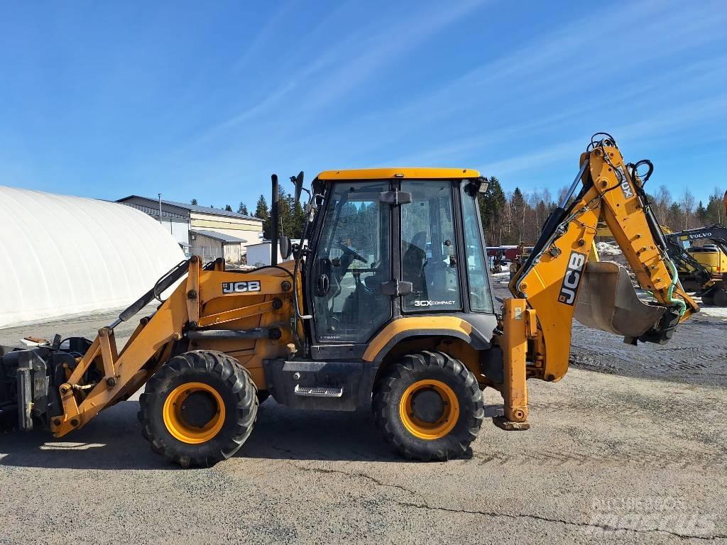 JCB 3 CXE Compact 反铲装载机