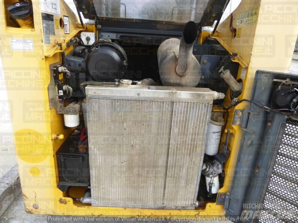 Gehl R190 HF 滑移装载机