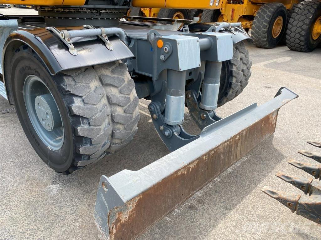 Liebherr A914 NVT 轮式挖掘机